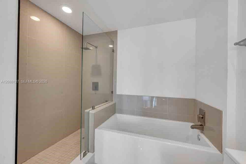 201 Sw 17th Road 302 Property Photo 11