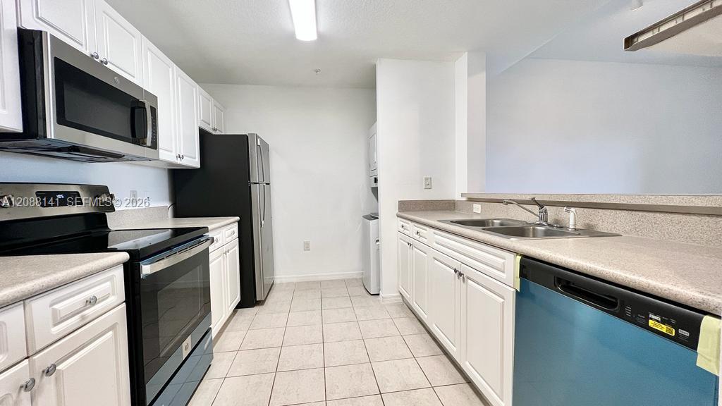 1203 Town Center Drive 415 Property Photo 1