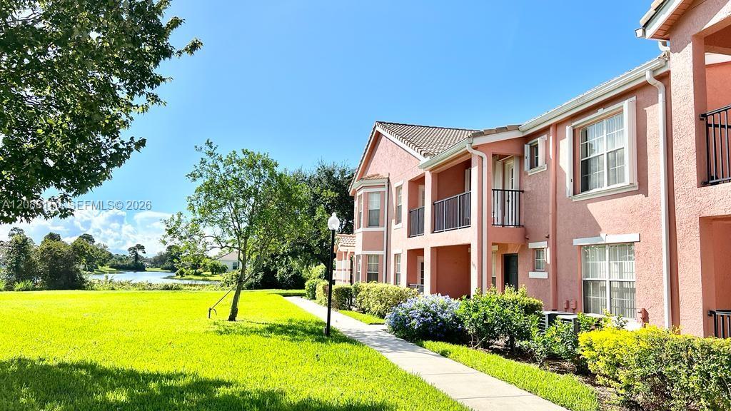 126 SW Peacock Boulevard 205 Property Photo 1
