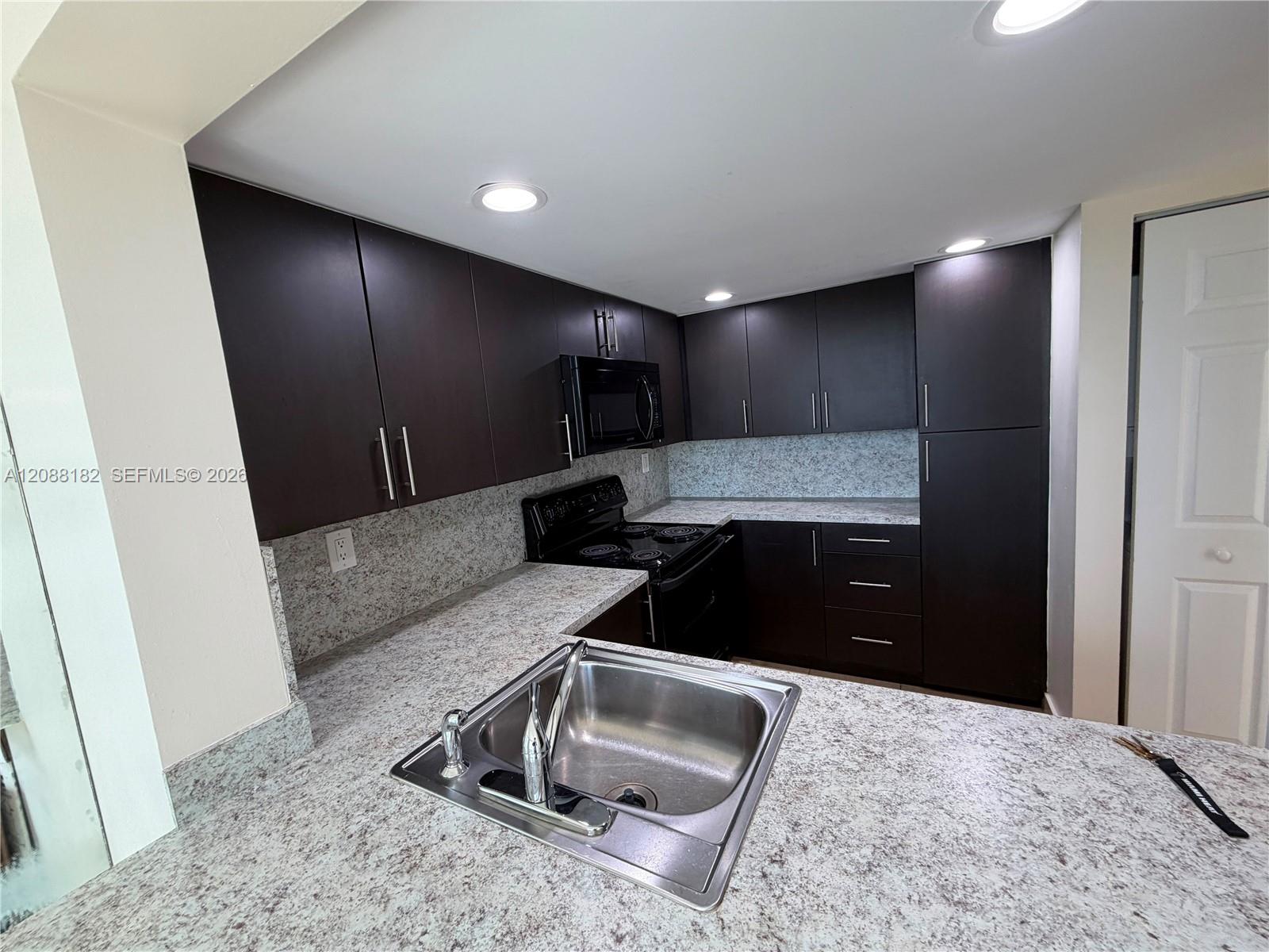 11780 Sw 18th Street 501-2 Property Photo 6