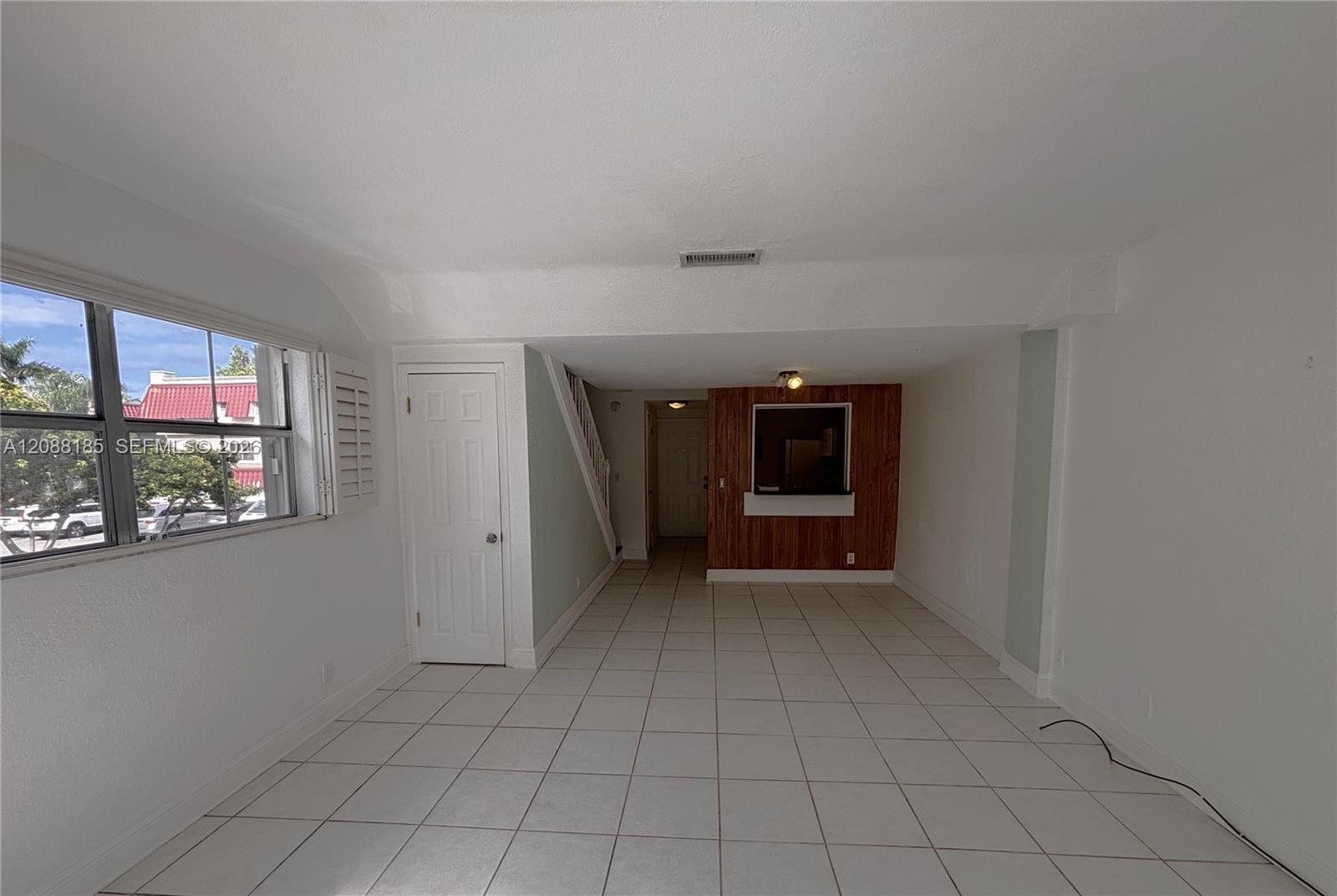 6703 N Kendall Drive 405 Property Photo 10