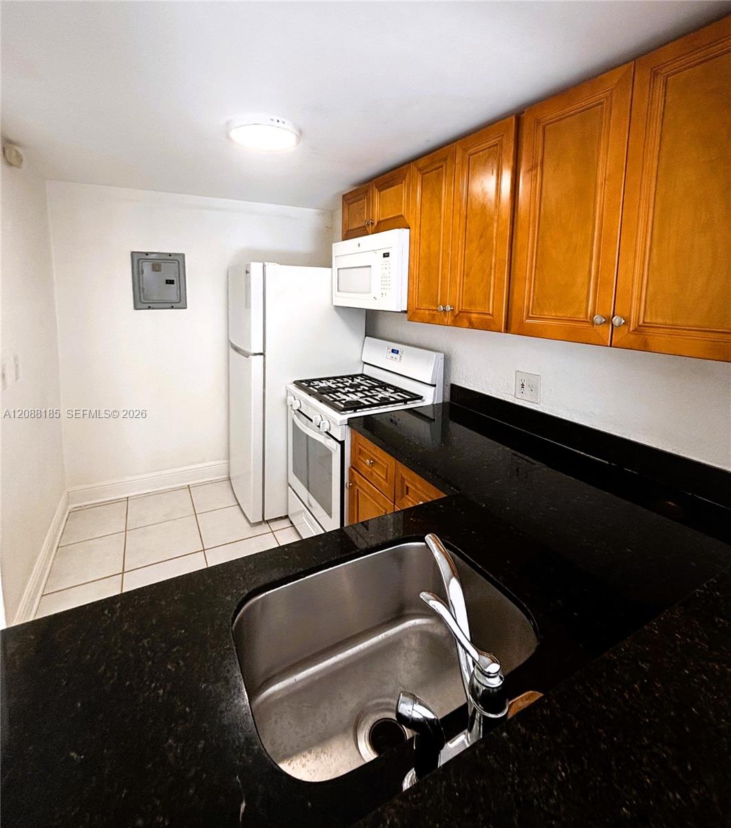 6703 N Kendall Drive 405 Property Photo 13
