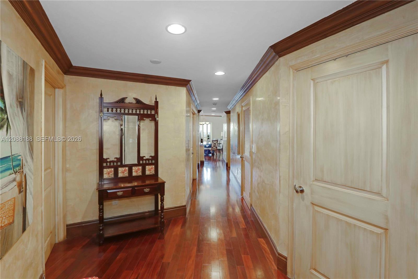 10 Aragon Avenue 1216 Property Photo 1