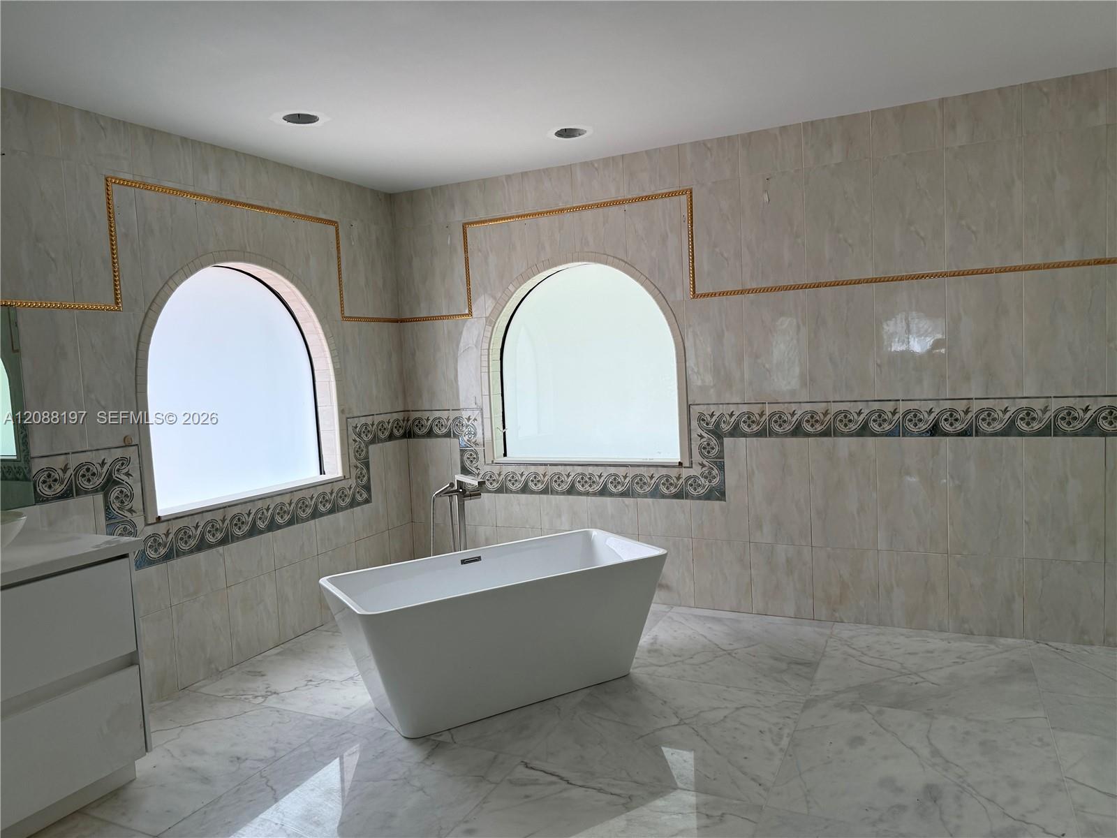 A12088197 Property Photo 10