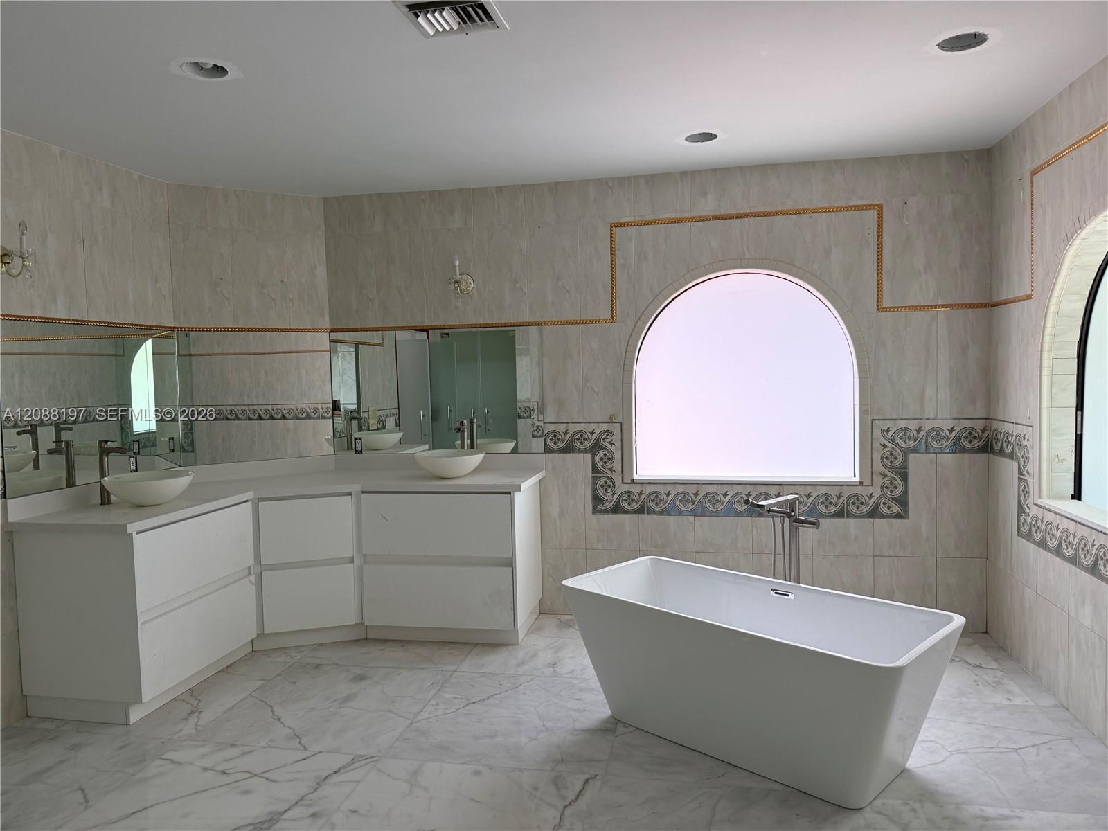 A12088197 Property Photo 11
