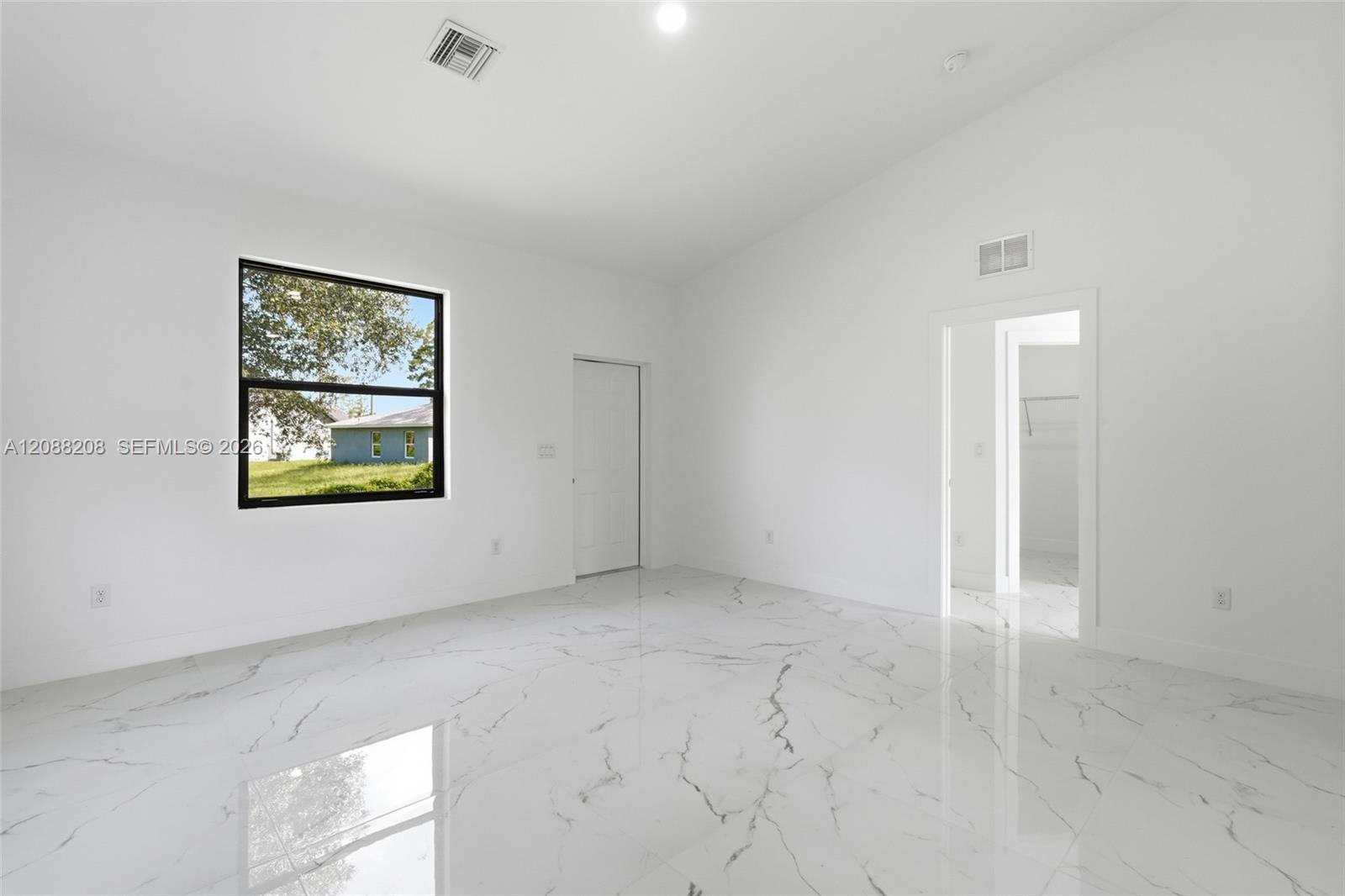 149 Dutch Loop Property Photo 11