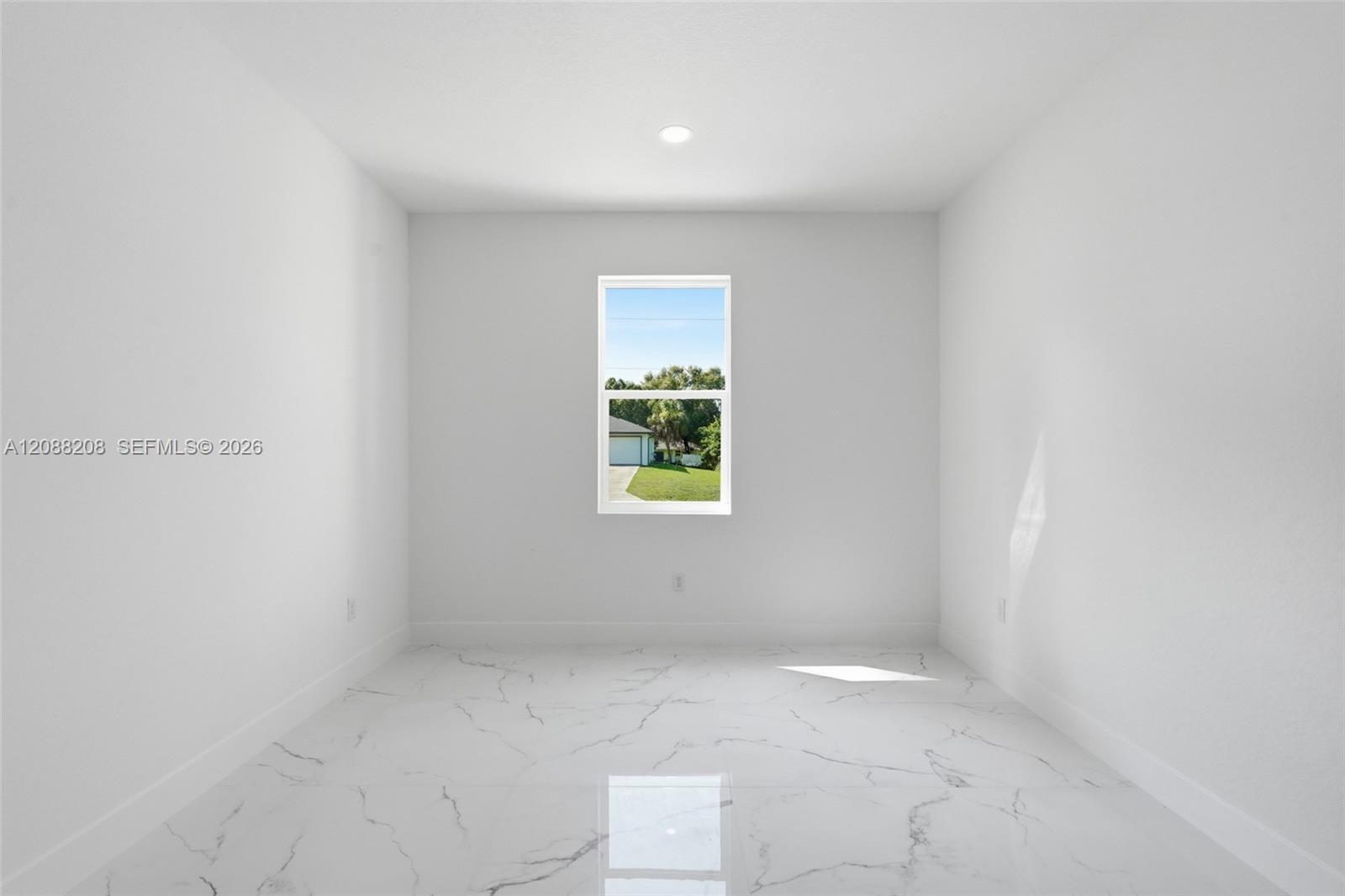 149 Dutch Loop Property Photo 23