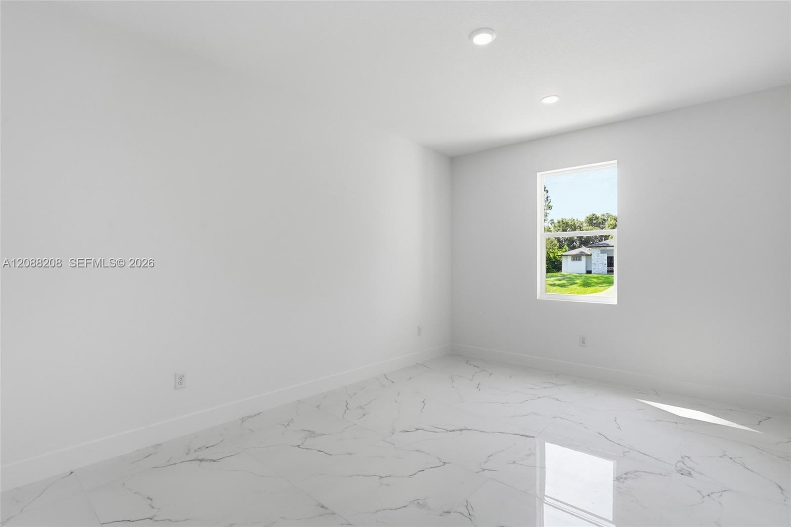 149 Dutch Loop Property Photo 31