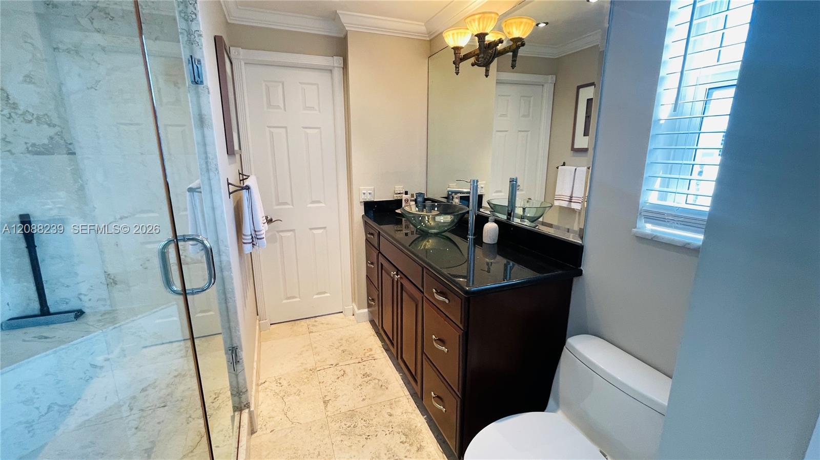 200 S Birch Road 908 Property Photo 16