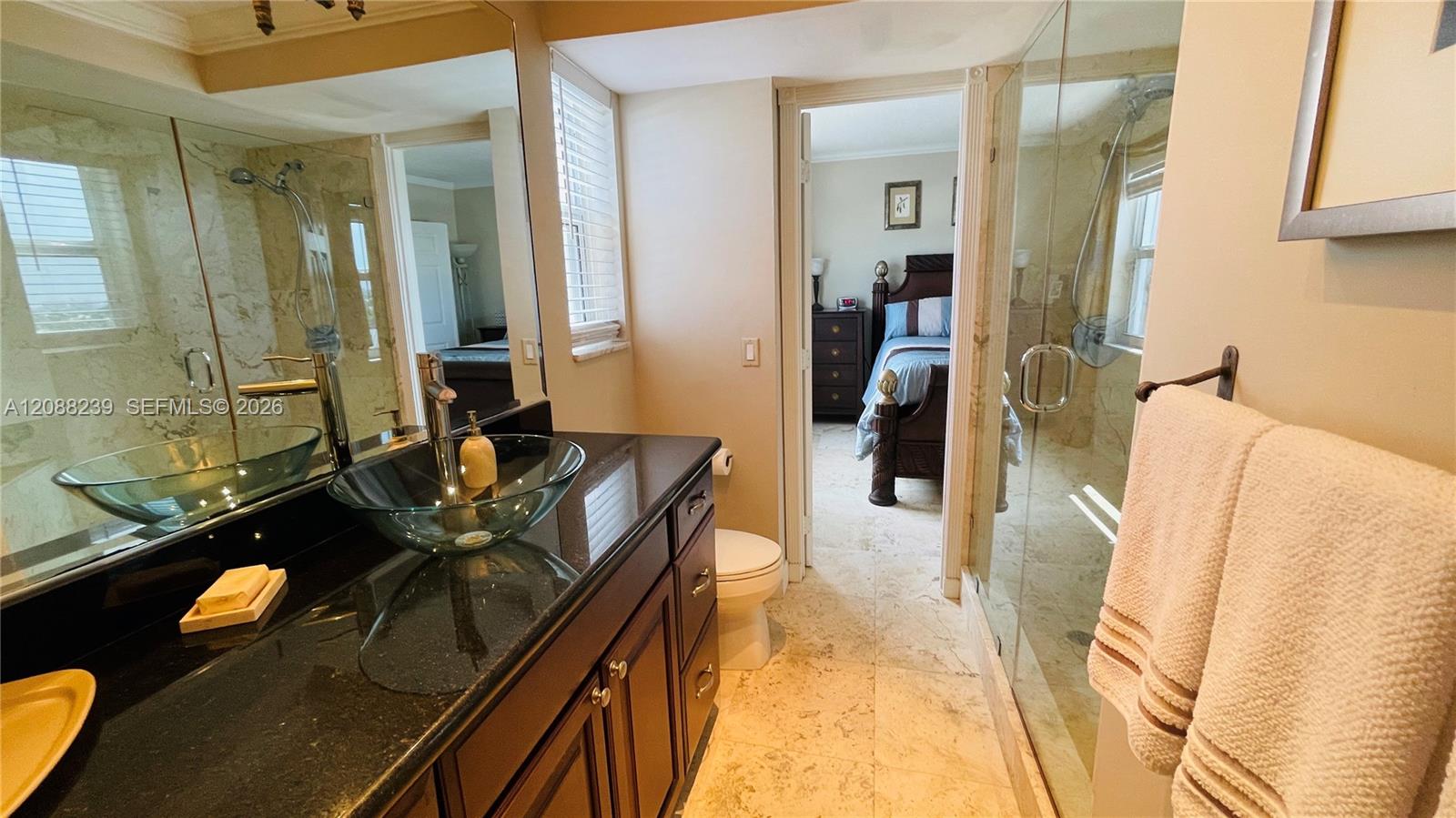 200 S Birch Road 908 Property Photo 17