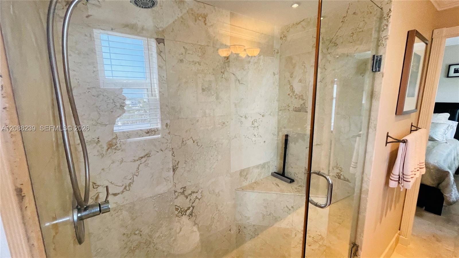 200 S Birch Road 908 Property Photo 18