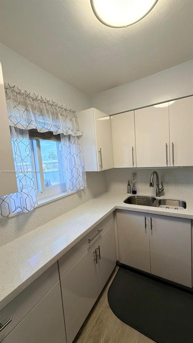 1030 Sw 11 Street M20 Property Photo 9