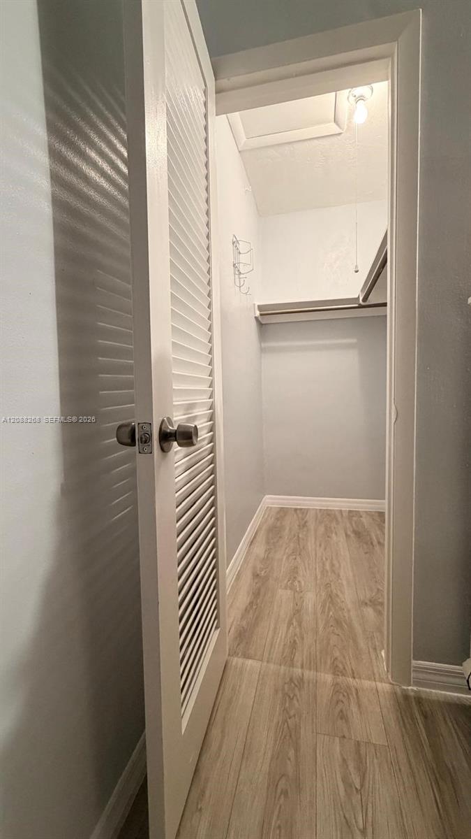 1030 Sw 11 Street M20 Property Photo 17