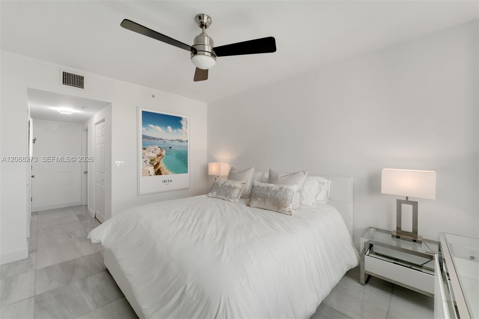 2000 N Bayshore Drive 619 Property Photo 15