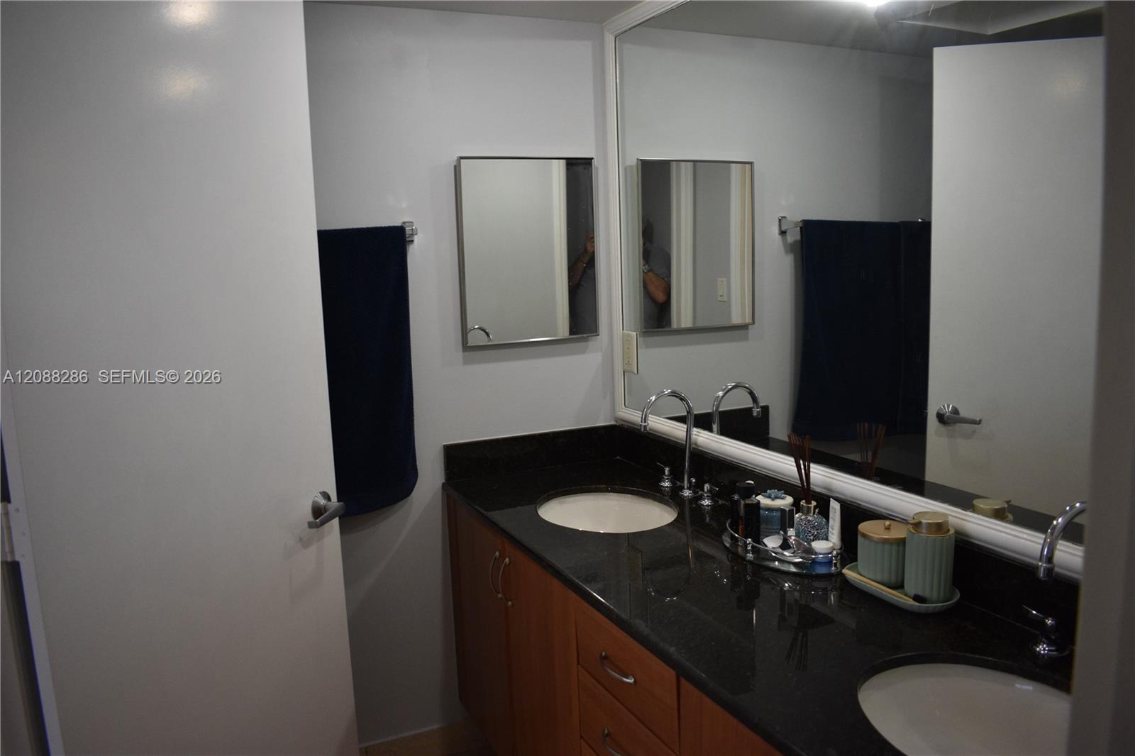 A12088286 Property Photo 31