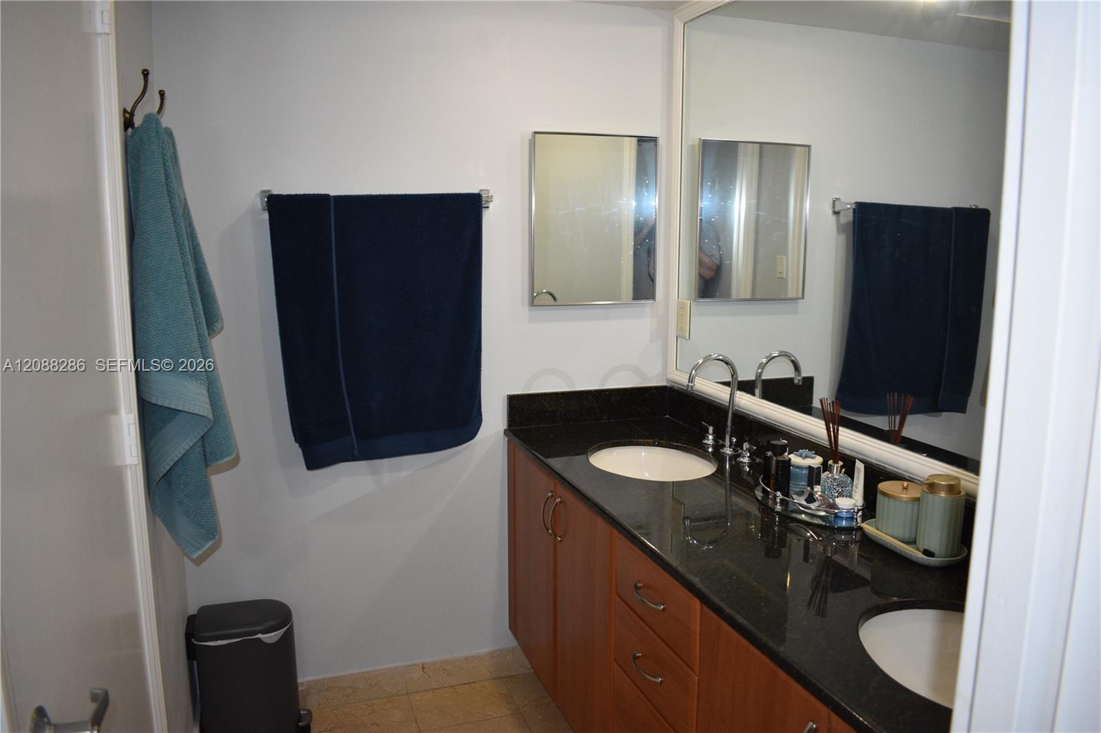 A12088286 Property Photo 32