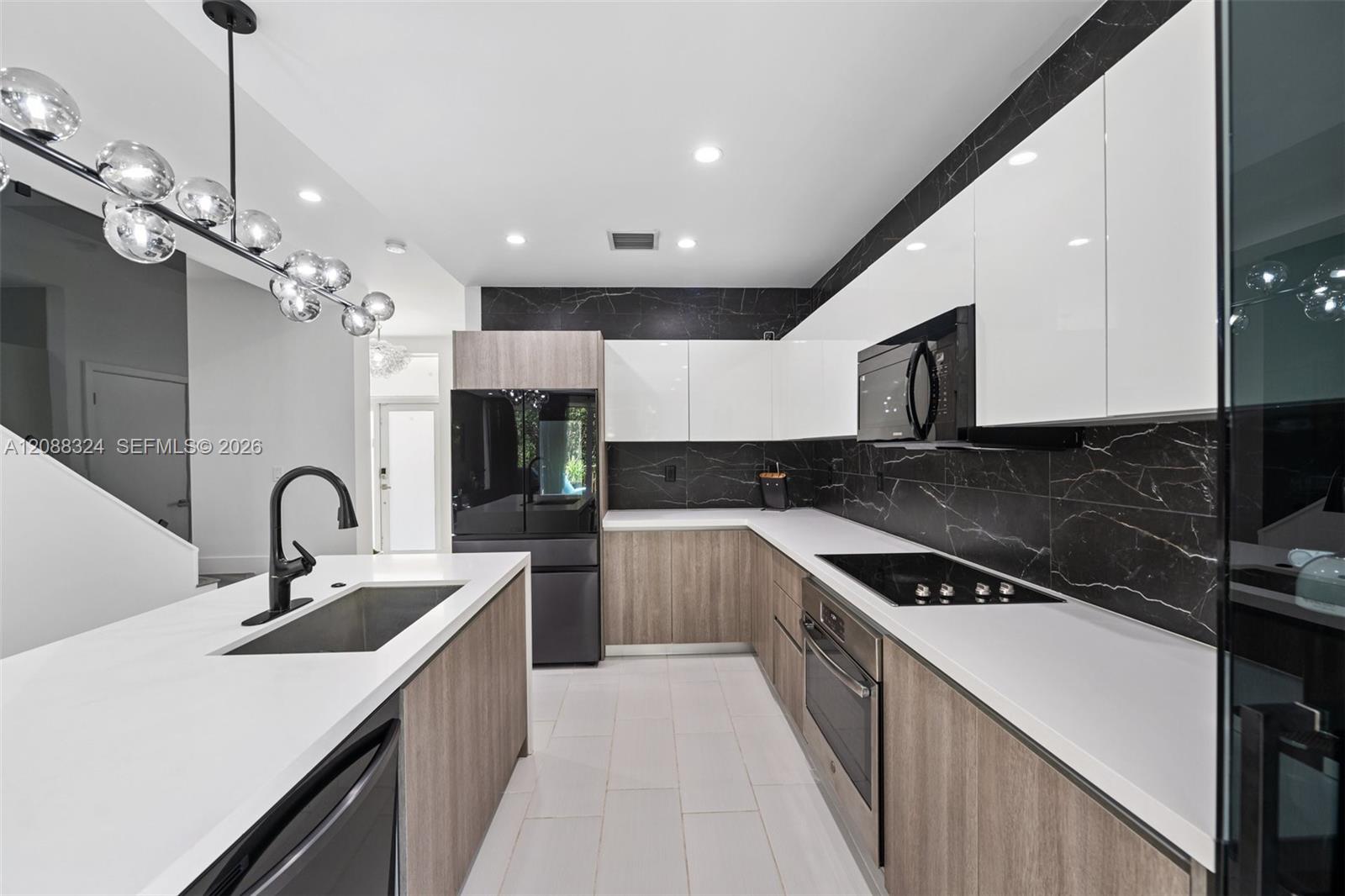 A12088324 Property Photo 9