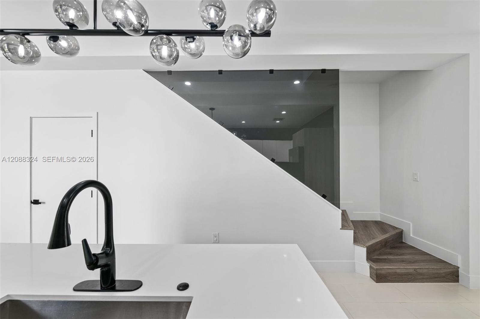 A12088324 Property Photo 14