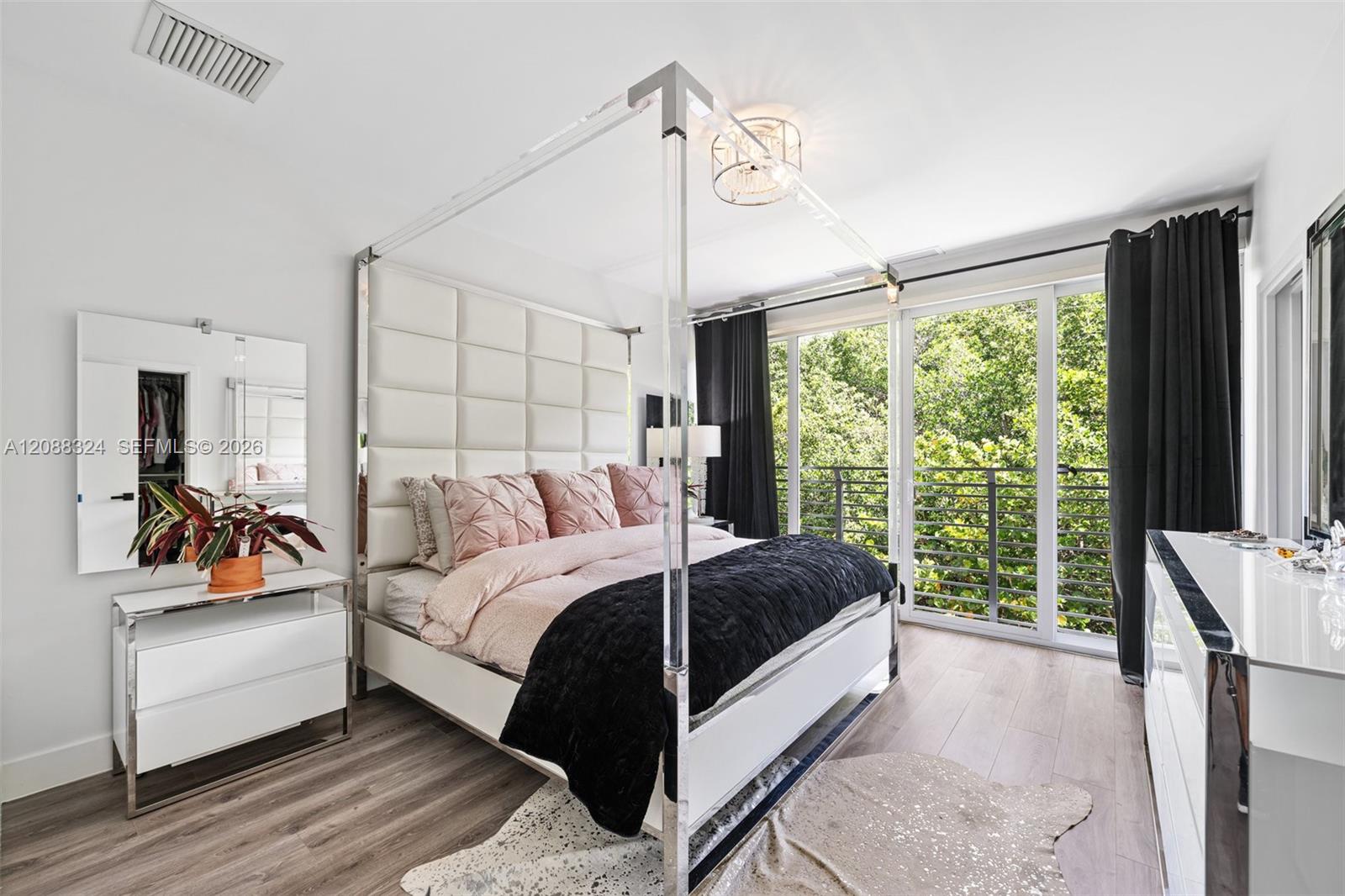 A12088324 Property Photo 16