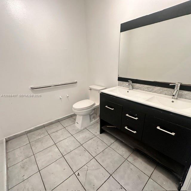 12905 W Okeechobee Road E-1 Property Photo 5