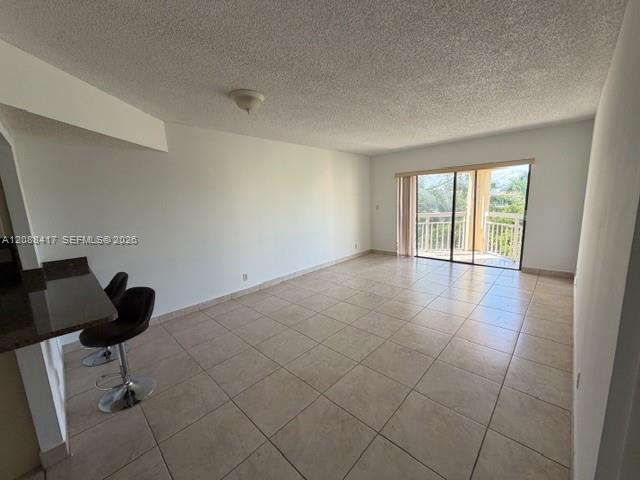 8290 Lake Drive 540 Property Photo 4