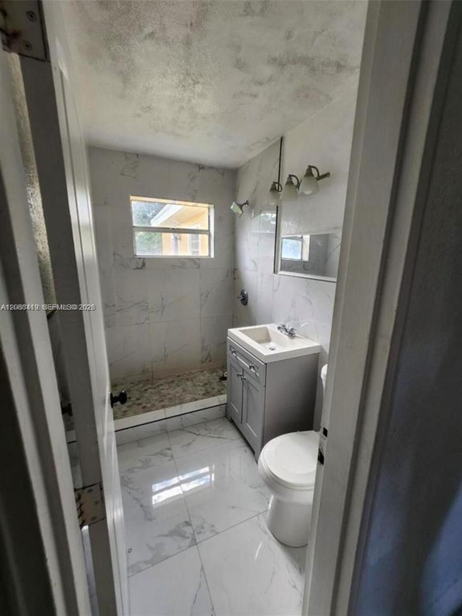 A12088419 Property Photo 9