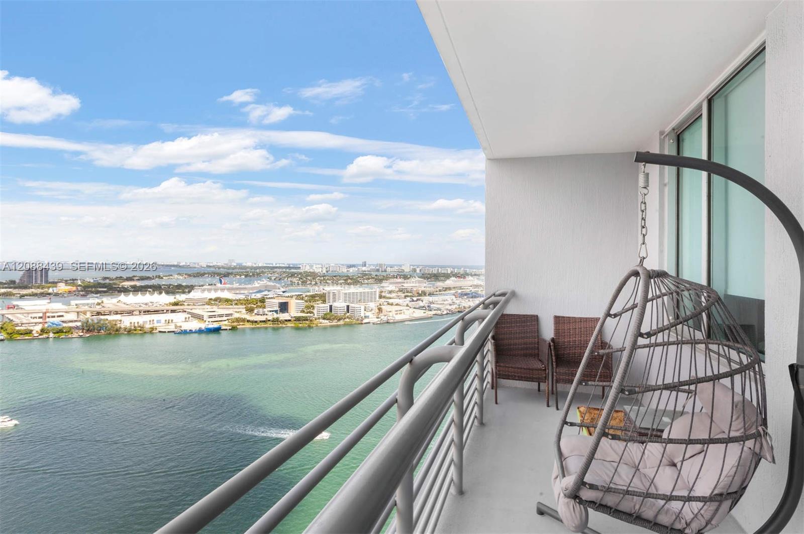 335 Biscayne Boulevard 3904 Property Photo 1