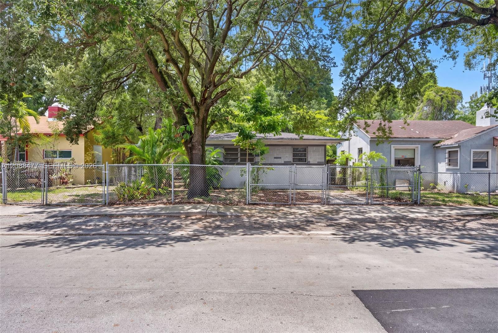 6936 Nw 3rd Avenue Property Photo 1