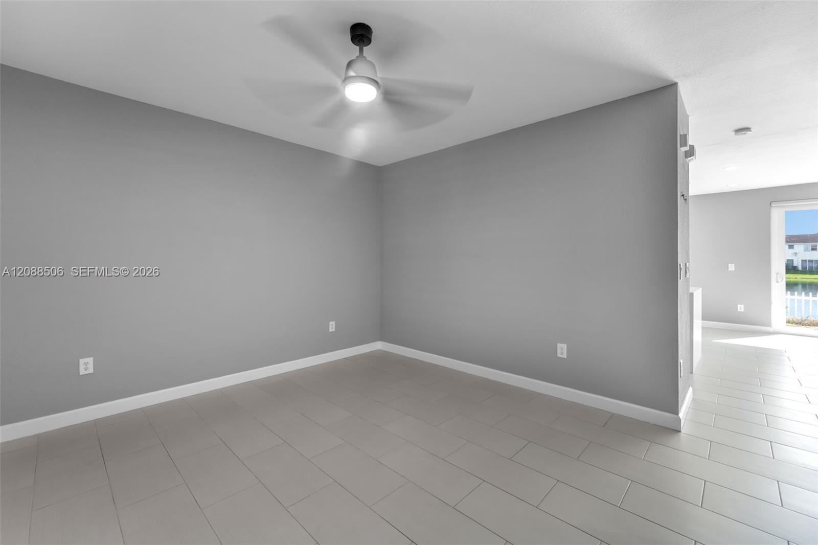 967 Ne 42nd Avenue Property Photo 8