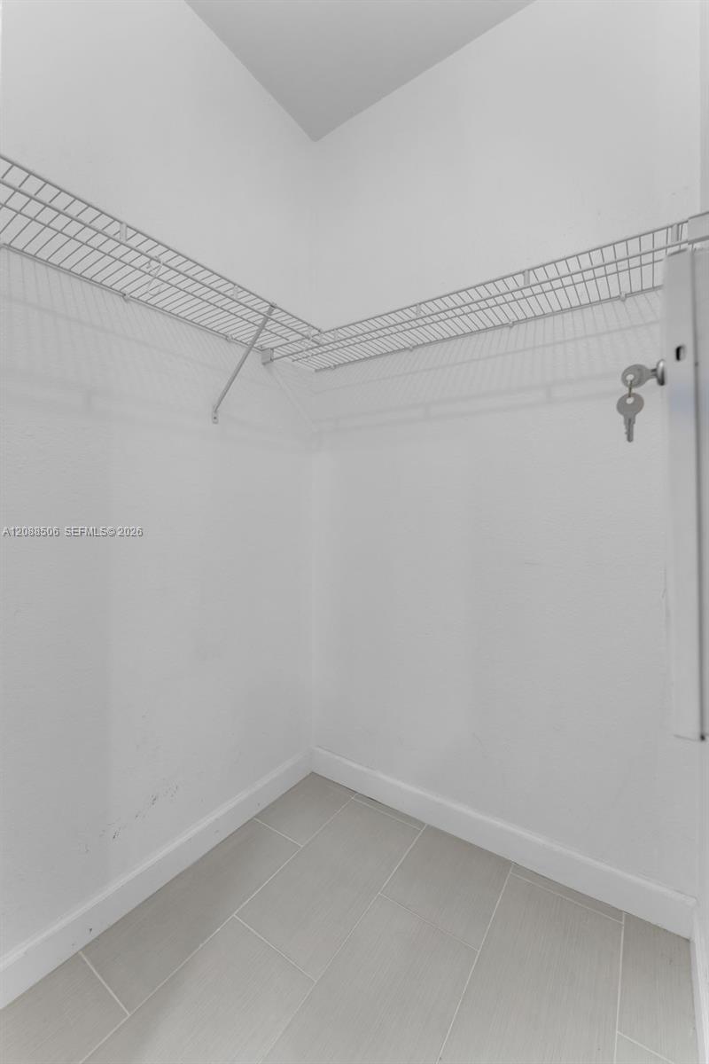 967 Ne 42nd Avenue Property Photo 21