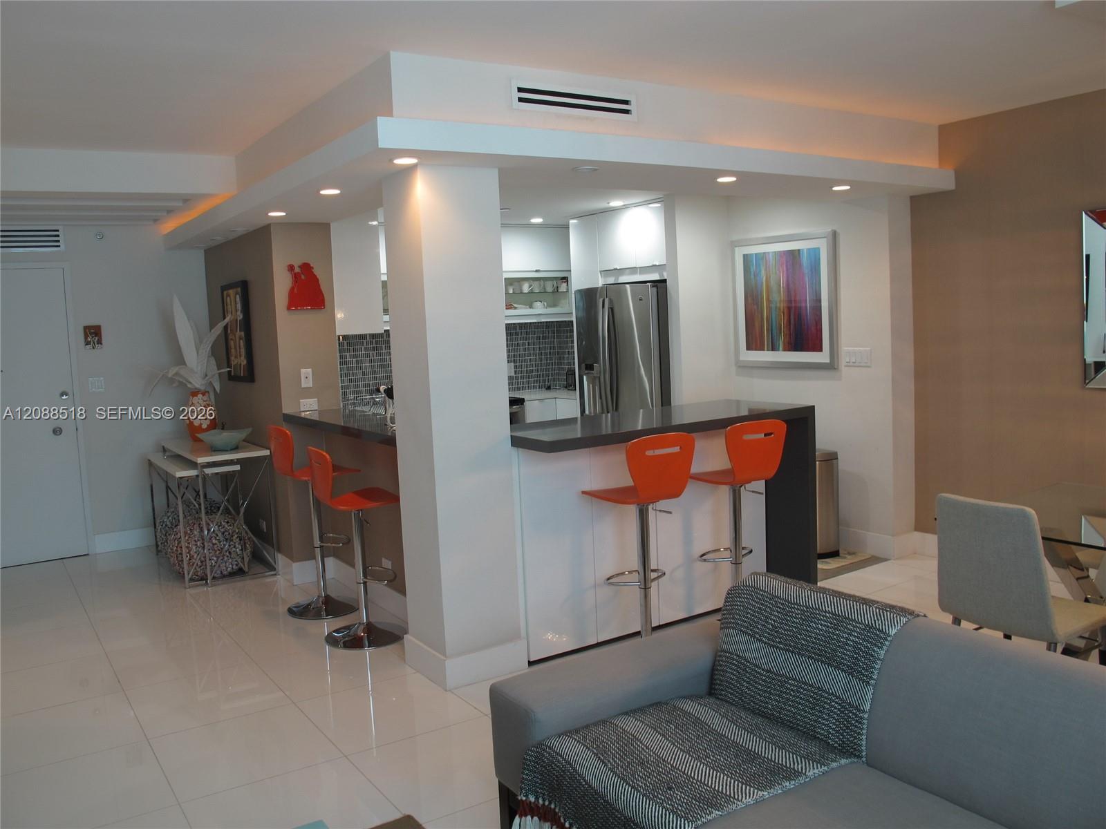 A12088518 Property Photo 3