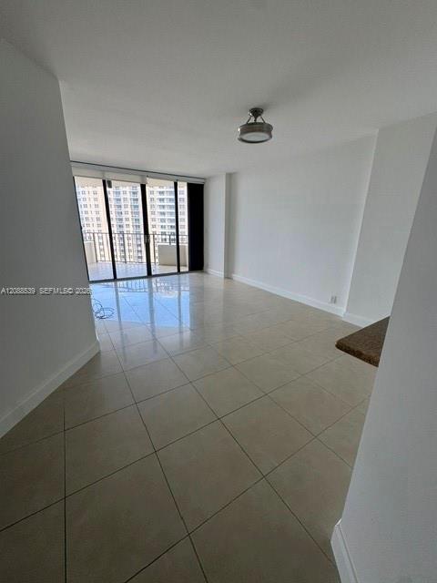 520 Brickell Key Drive A1401 Property Photo 4