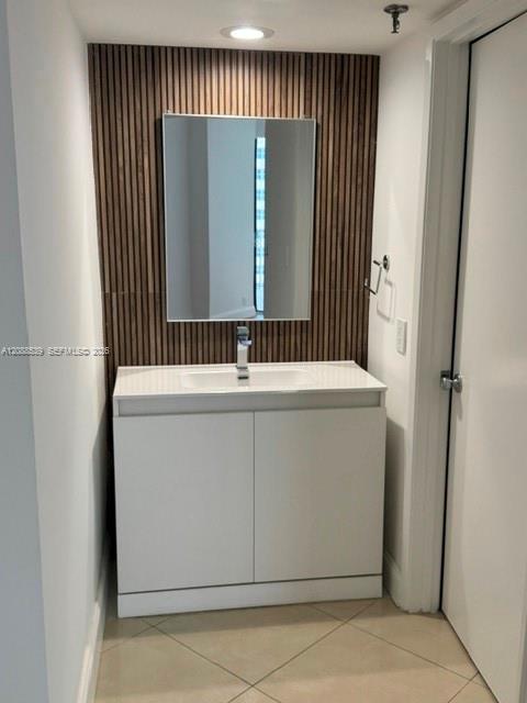 520 Brickell Key Drive A1401 Property Photo 14