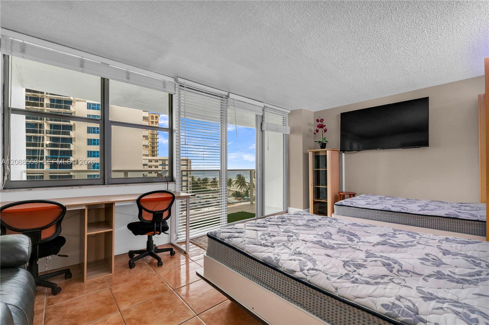 3180 S Ocean Drive 605 Property Photo 17