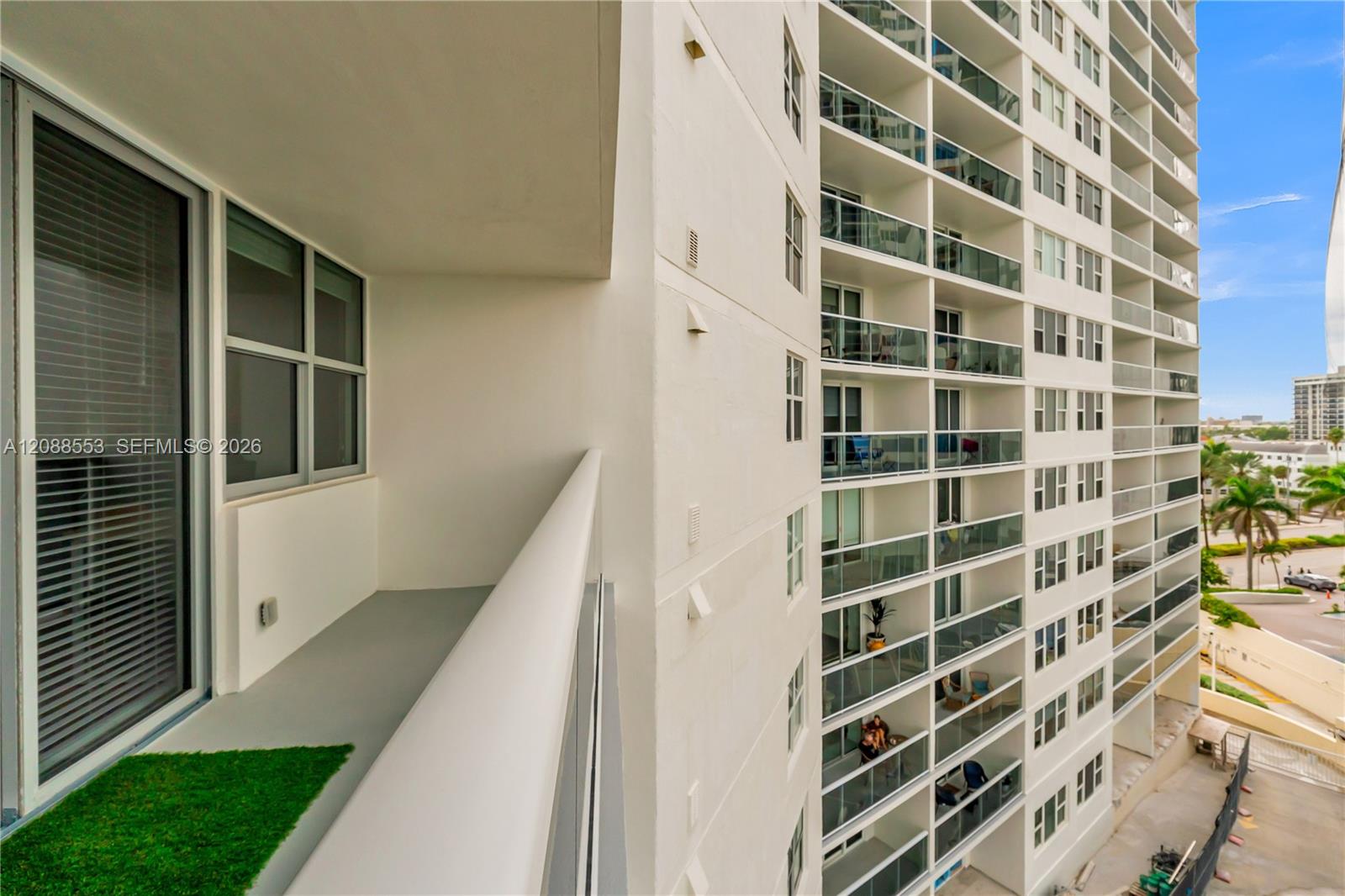 3180 S Ocean Drive 605 Property Photo 32