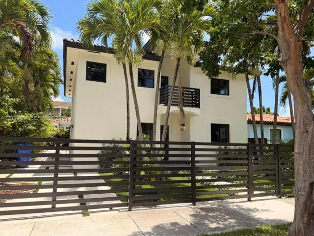 1936 Sw 18th Street Property Photo 1