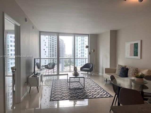485 Brickell Avenue 1707 Property Photo 1
