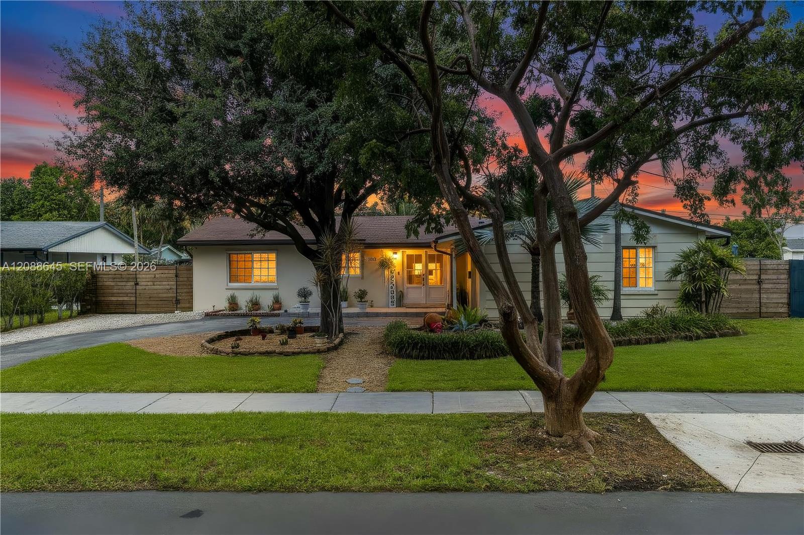 19780 Sw 101st Avenue Property Photo 1