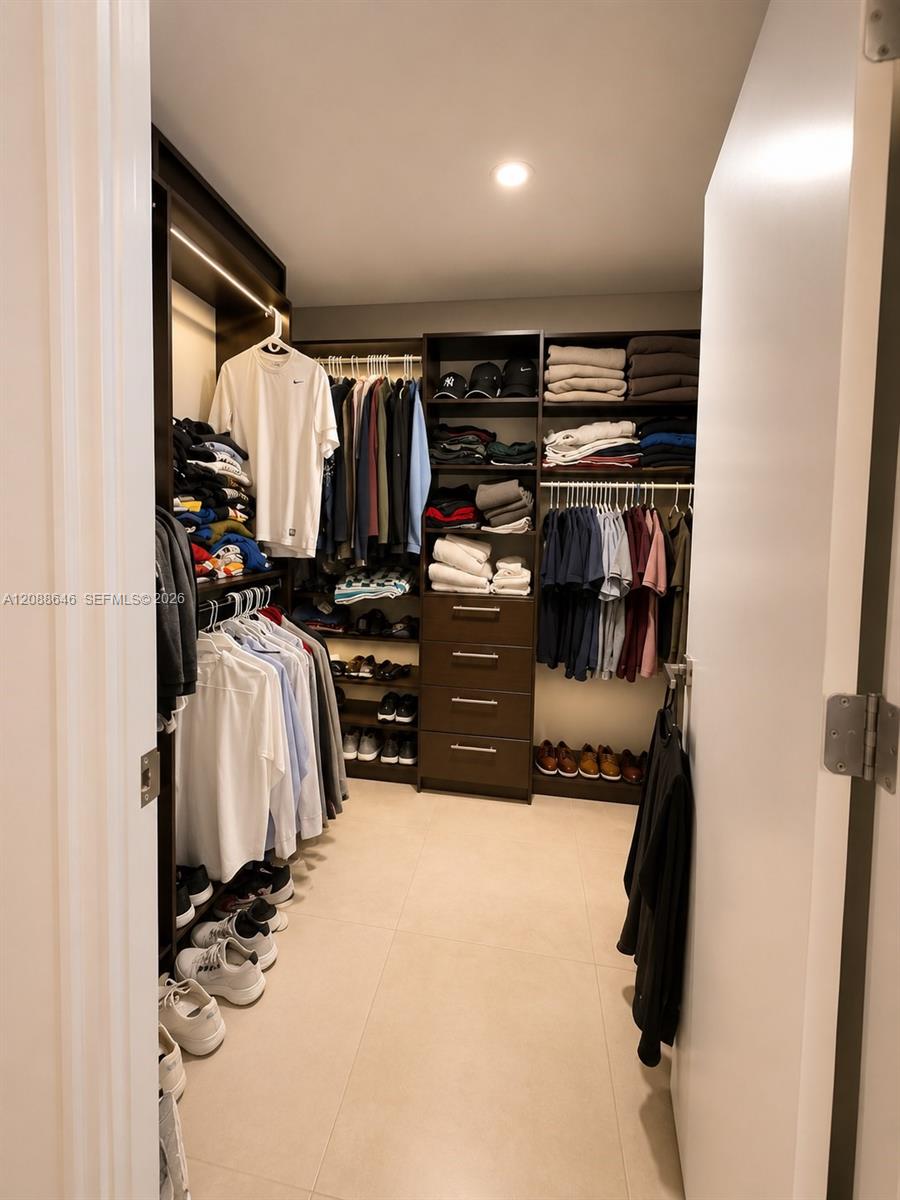 1080 Brickell Avenue 907 Property Photo 4