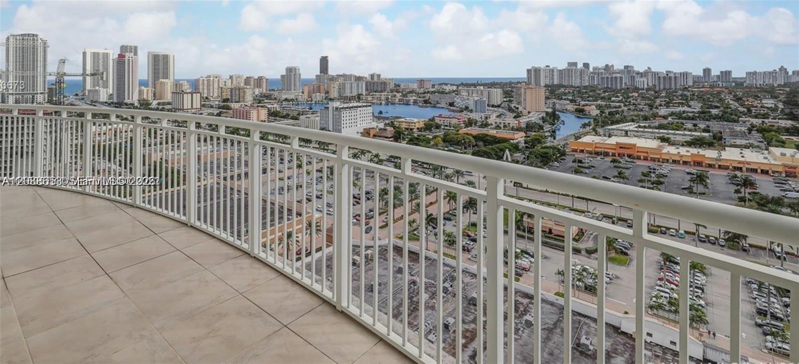 1745 E Hallandale Beach Boulevard 1406w Property Photo 6