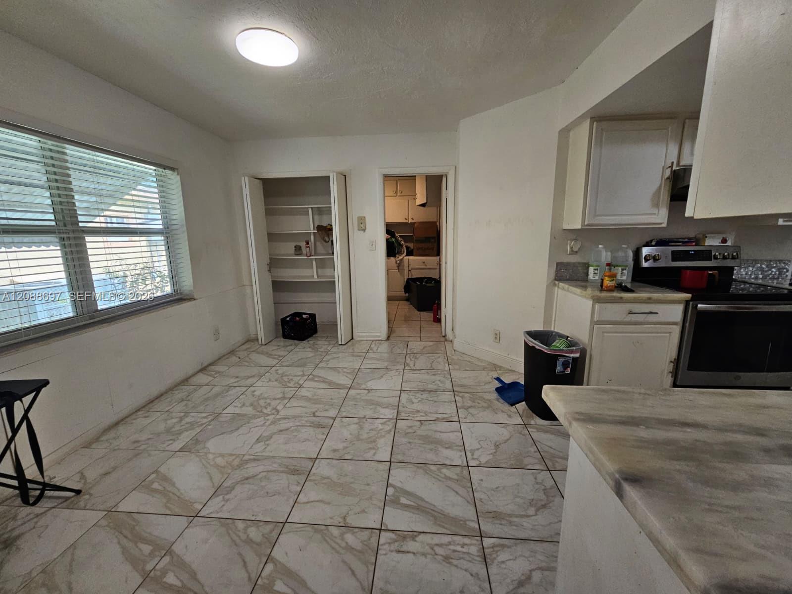 830 Sw 50th Avenue Property Photo 15
