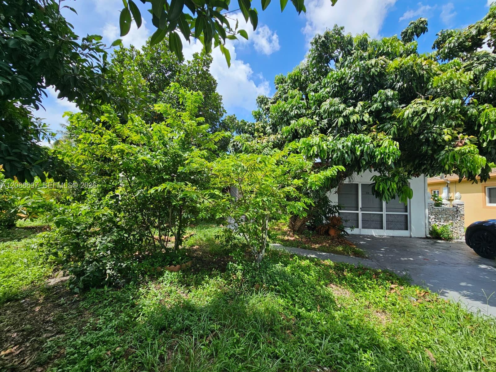 830 Sw 50th Avenue Property Photo 24