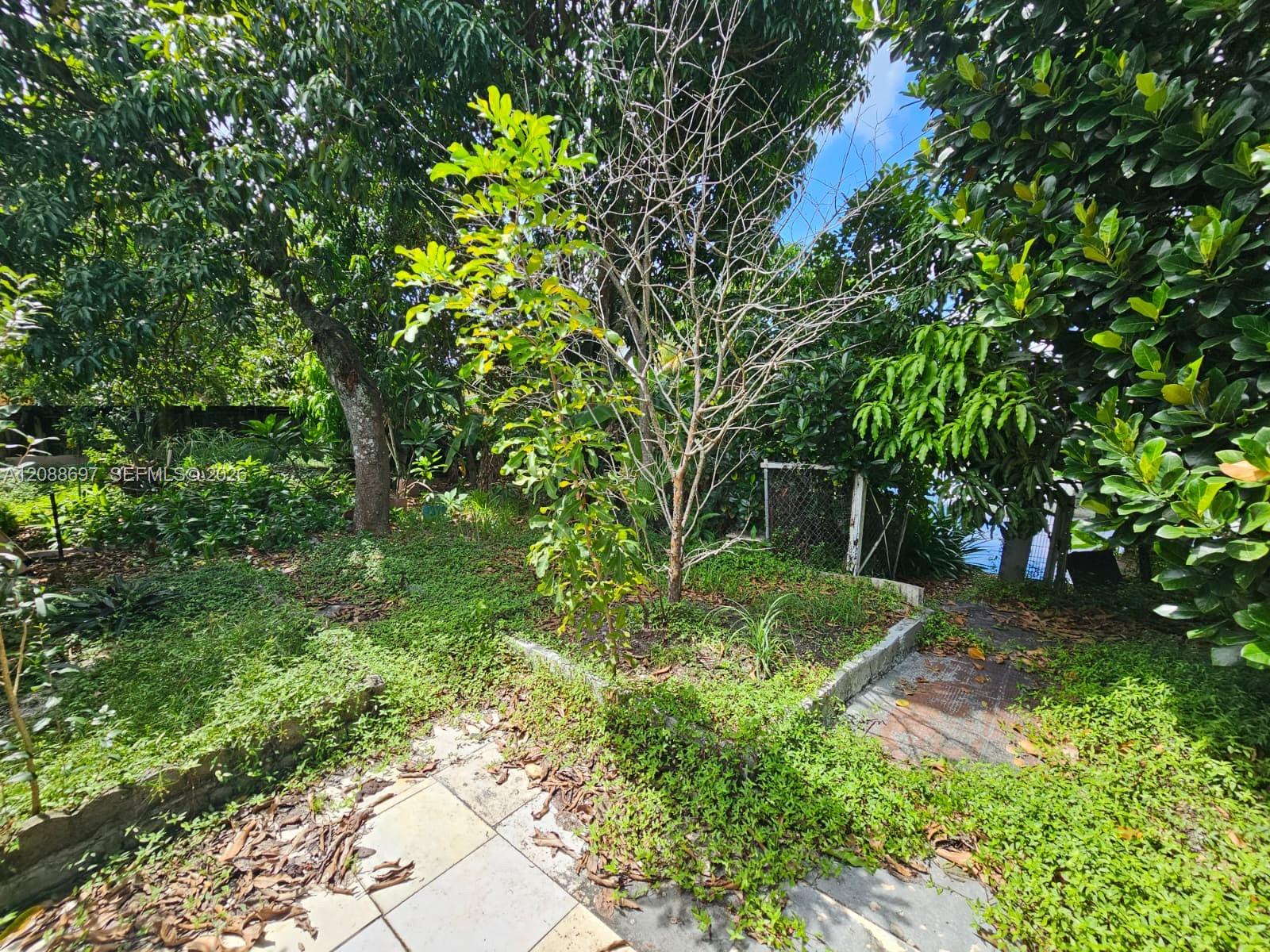 830 Sw 50th Avenue Property Photo 30