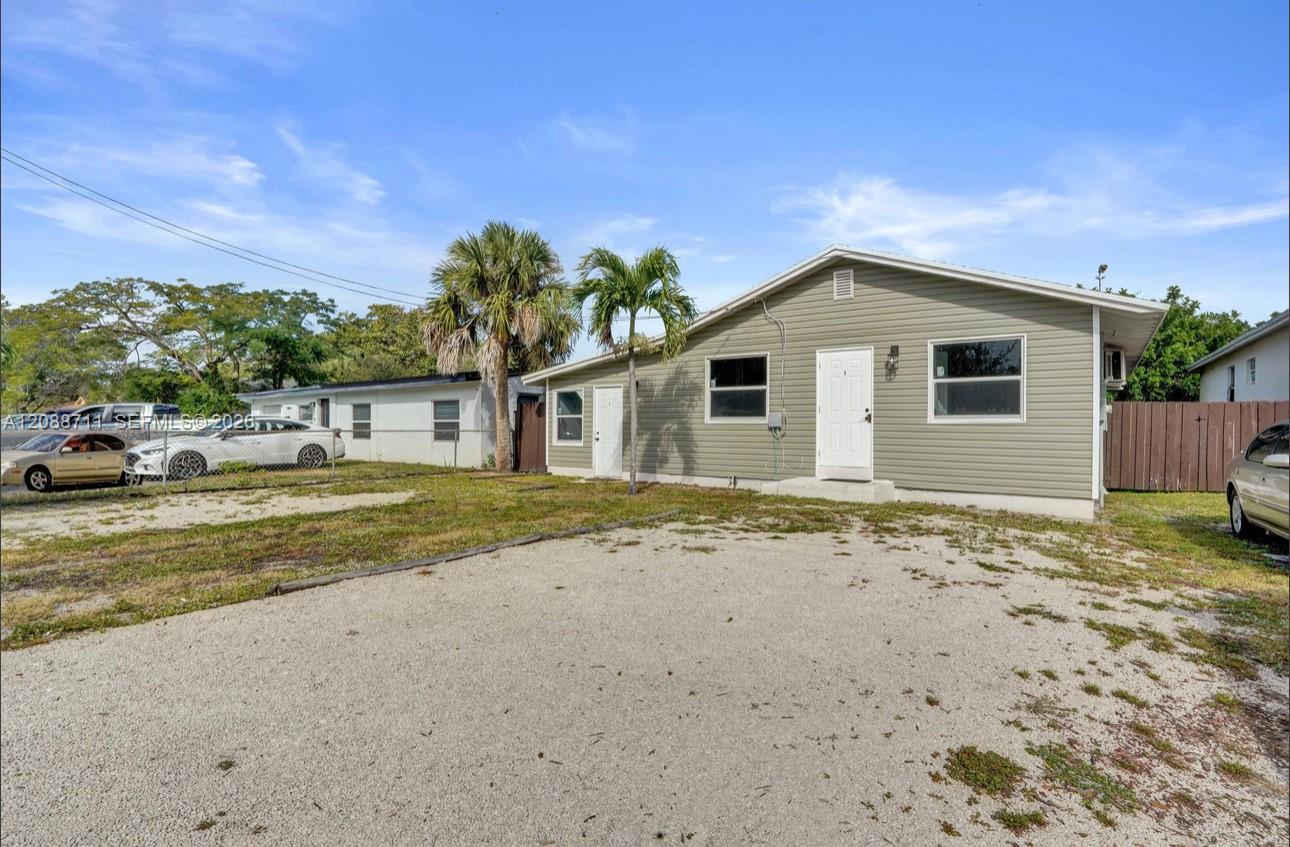 3633 Sw 12th Court Property Photo 16