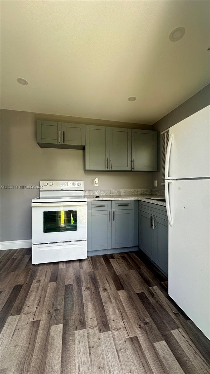 3633 Sw 12th Court Property Photo 19