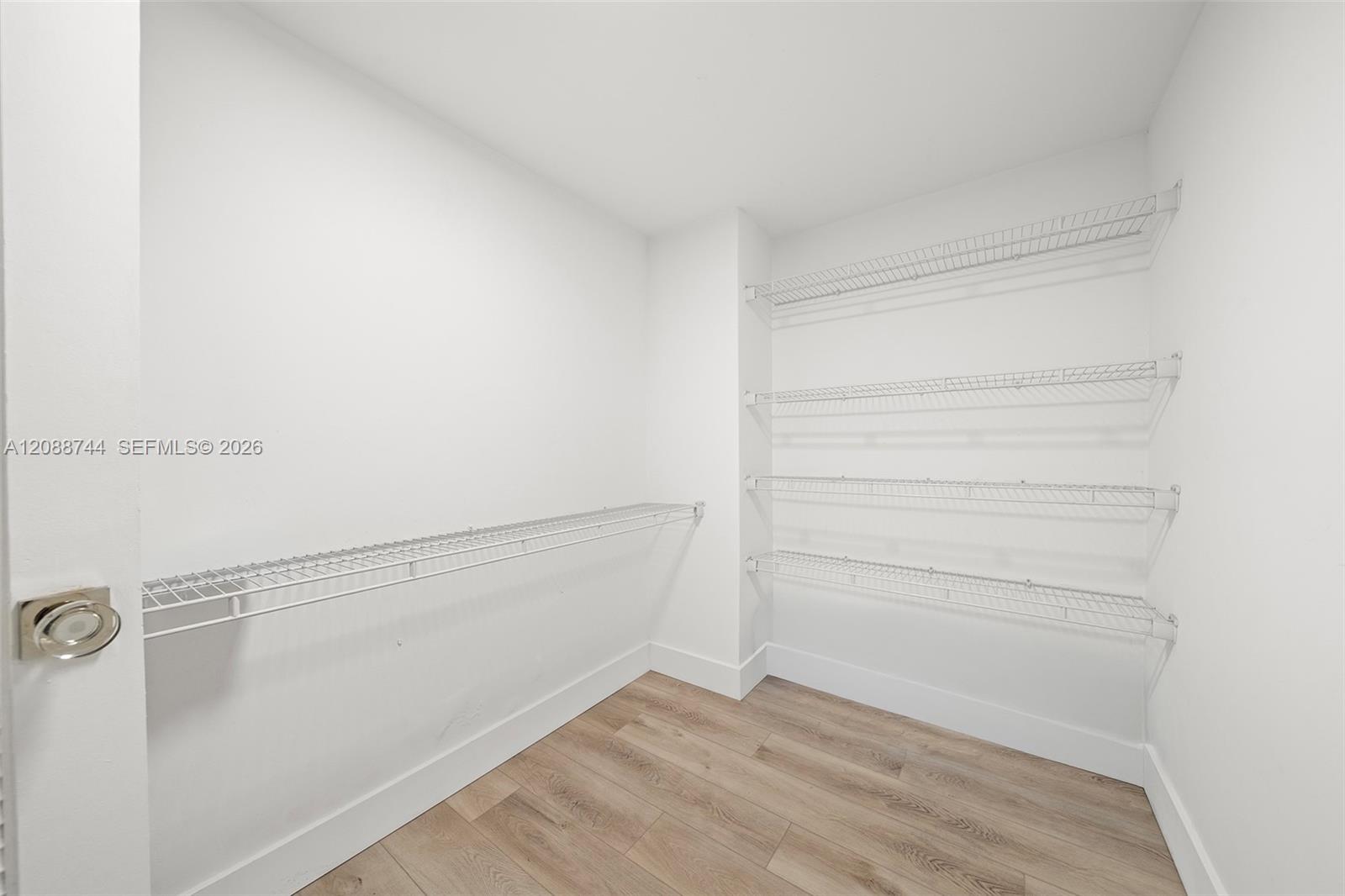 5005 Collins Avenue 1525 Property Photo 10