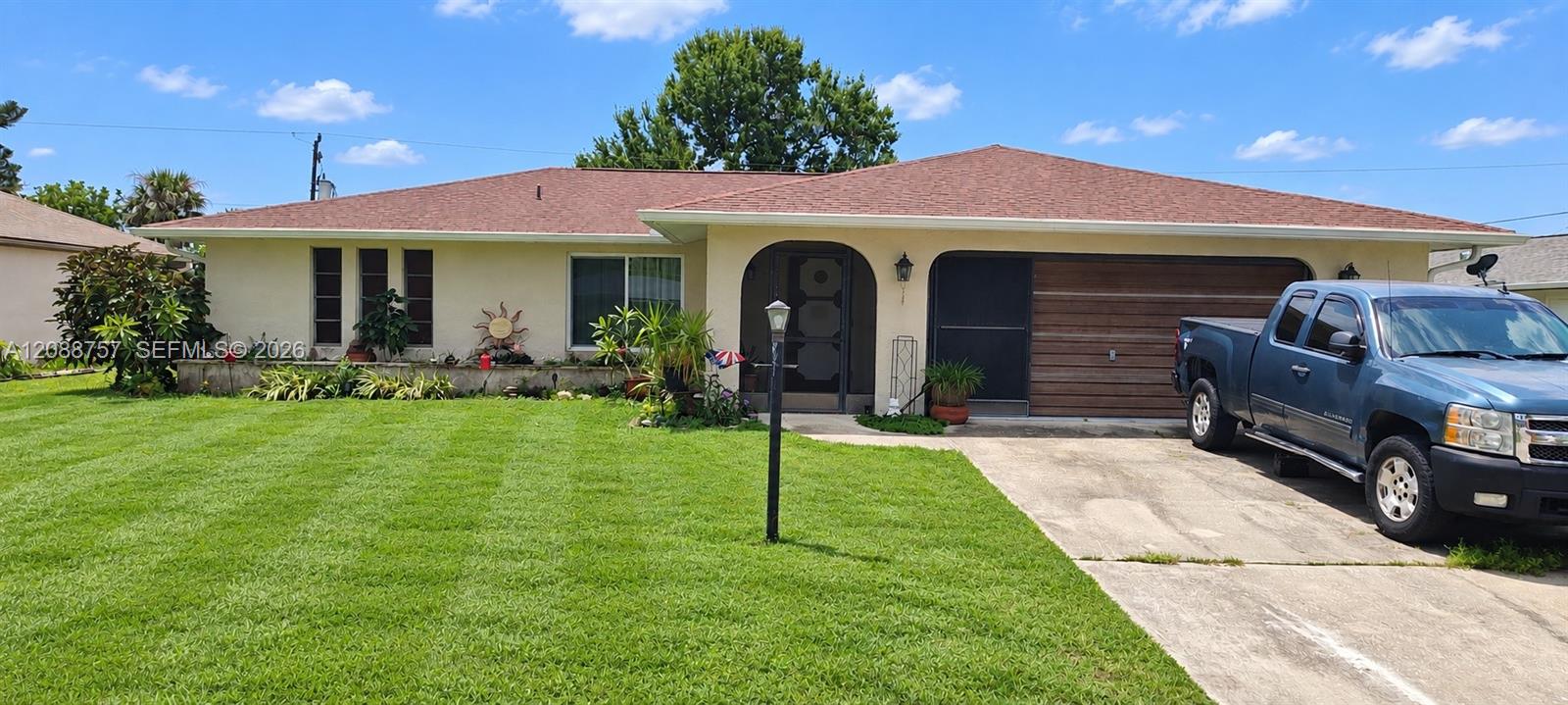 22199 Lancaster Avenue Property Photo 1