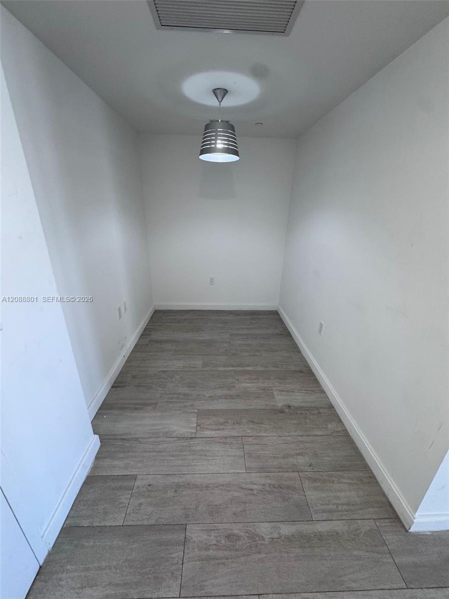 55 Sw 9th Street 2401 Property Photo 5
