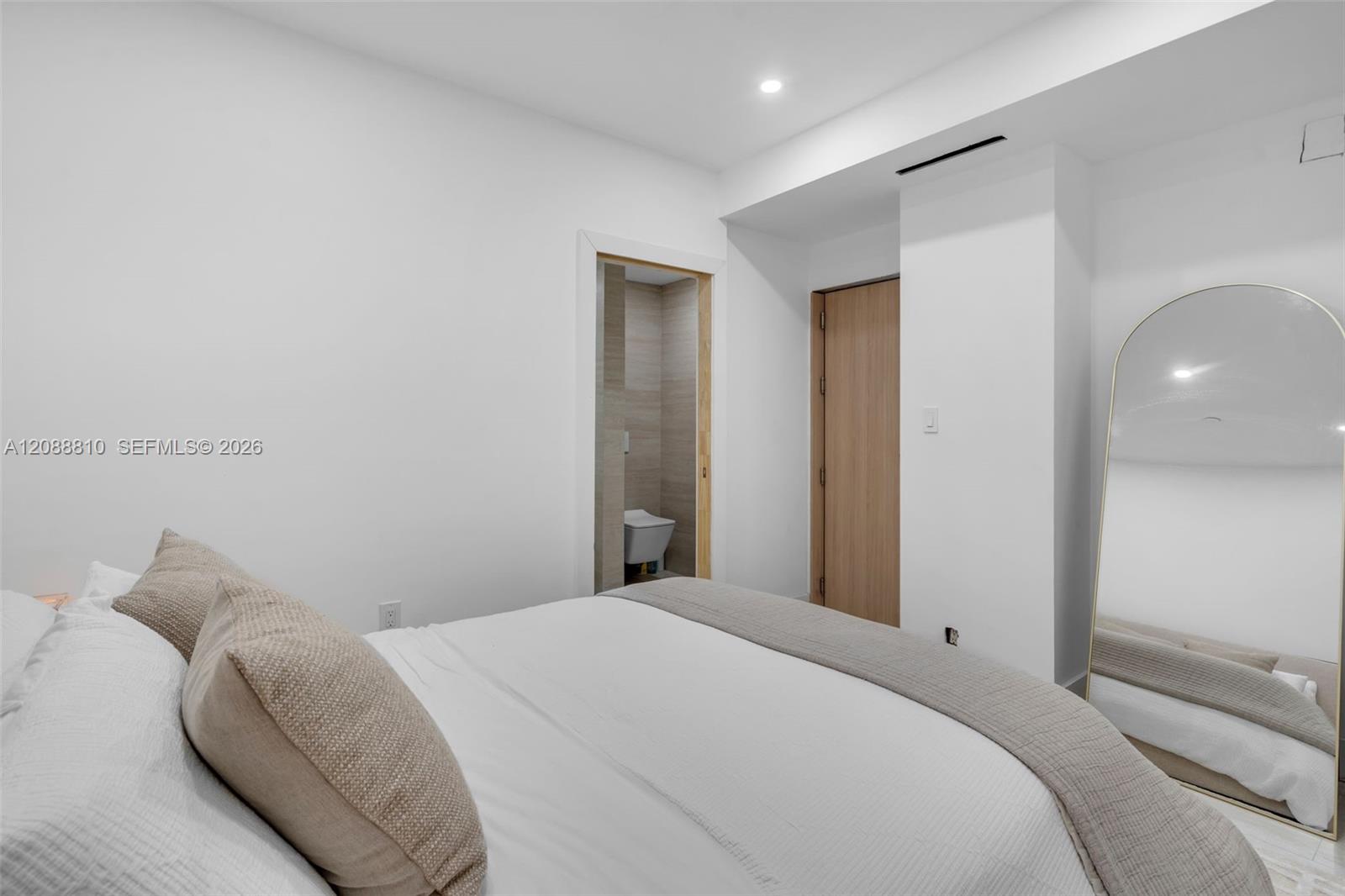 151 Crandon Boulevard 138 Property Photo 16