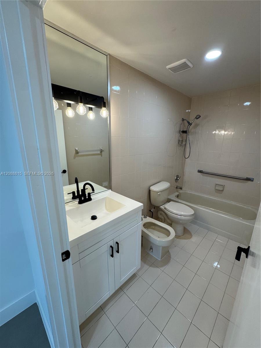 748 Nw 133rd Avenue Property Photo 7